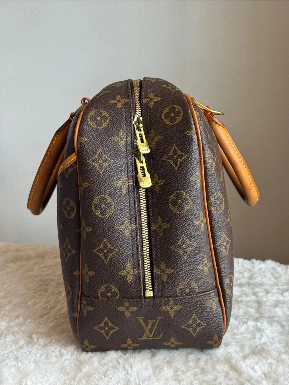Louis Vuitton Monogram Deauville  Canvas Brown & Tan Top-Handle